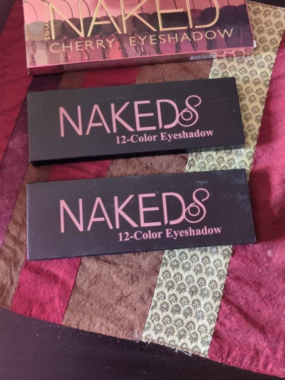 NAKED 12-Color Eyeshadow Palette – Pink, Black